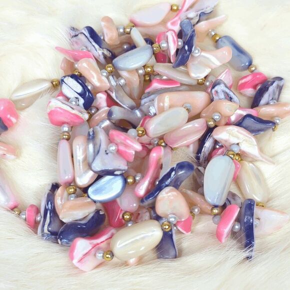 Vintage Multicolor Shell and Stone Chip Beaded Wrap Necklace - Picture 4 of 6